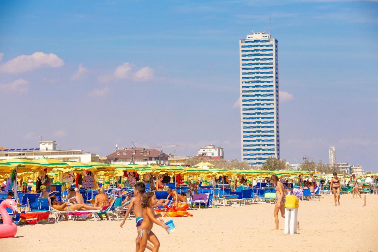 Hotel Dolcevita Cesenatico Dış mekan fotoğraf